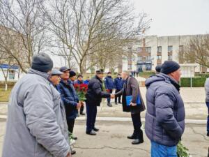 4 (1) (1) (1) (1) (1)